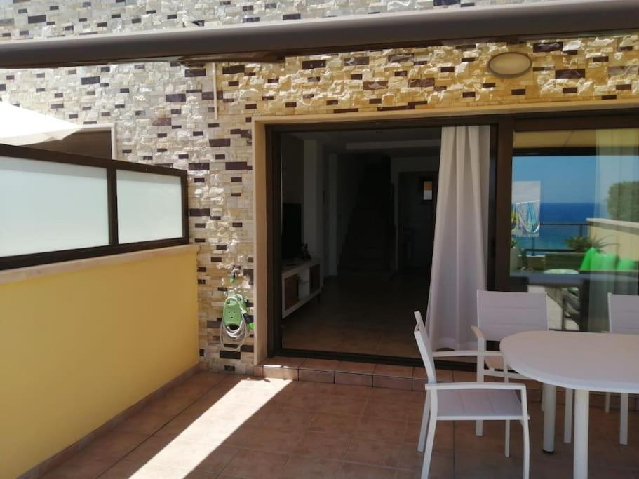 Bungalow En Primera Linea Del Mar Arenales del Sol Dış mekan fotoğraf