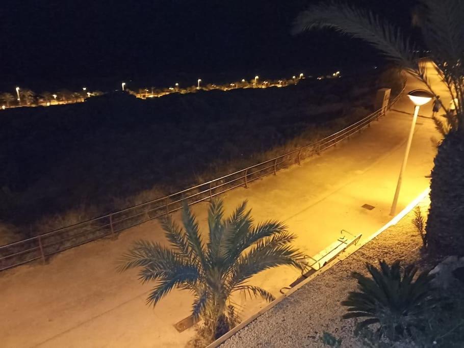 Bungalow En Primera Linea Del Mar Arenales del Sol Dış mekan fotoğraf