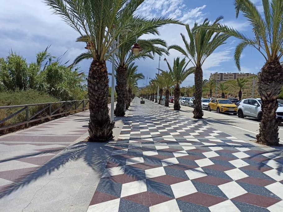 Bungalow En Primera Linea Del Mar Arenales del Sol Dış mekan fotoğraf
