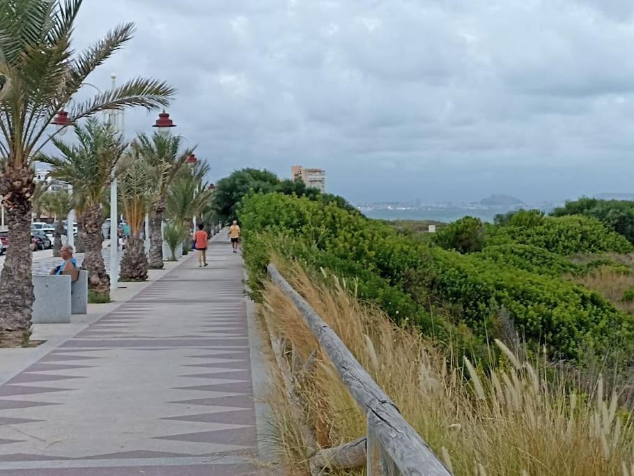 Bungalow En Primera Linea Del Mar Arenales del Sol Dış mekan fotoğraf