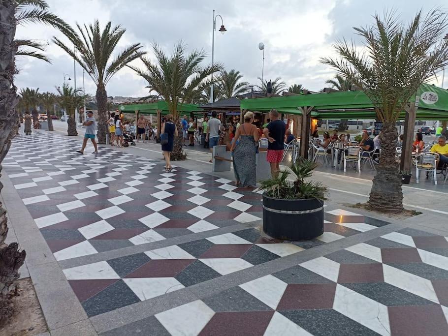Bungalow En Primera Linea Del Mar Arenales del Sol Dış mekan fotoğraf