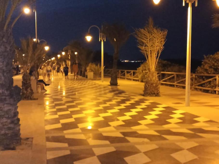 Bungalow En Primera Linea Del Mar Arenales del Sol Dış mekan fotoğraf